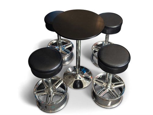 Momo Arrow Wheel Stools and Table For Sale by Auction
