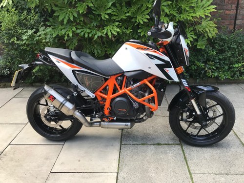 2014 KTM Duke 690R, 6290m, With Extras, Exceptional  SOLD