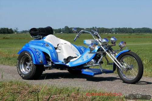 1988 CCS Magic Trike painted in unique blue metallic color In vendita