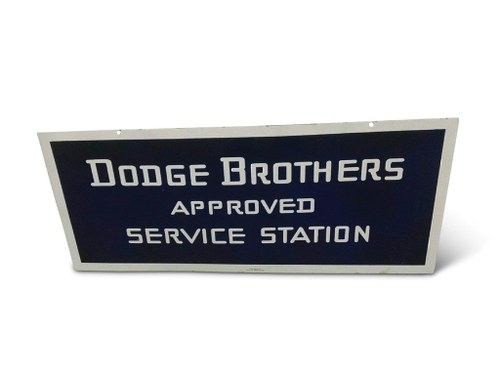 Dodge Brothers Approved Service Station Porcelain Sign In vendita all'asta