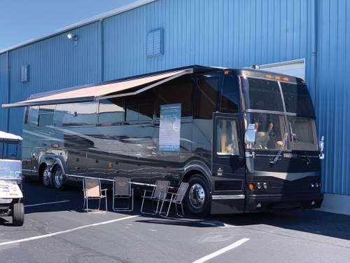 2003 Prevost H3-45  For Sale by Auction