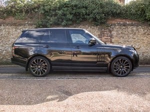 2016 Land Rover    Autobiography 4.4 SDV8 SOLD