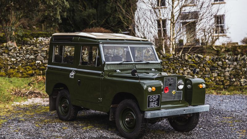 1967 Land Rover Series IIA Station Wagon For Sale (picture 1 of 108)