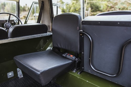 1967 Land Rover Series IIA Station Wagon In vendita (immagine 50 di 108)