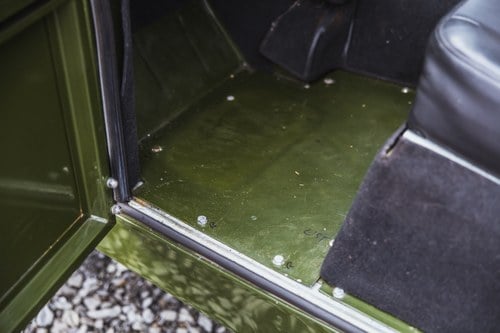 1967 Land Rover Series IIA Station Wagon In vendita (immagine 34 di 108)