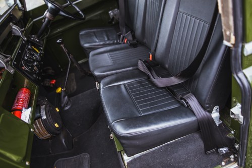 1967 Land Rover Series IIA Station Wagon In vendita (immagine 41 di 108)