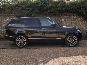2016 Land Rover    Autobiography 4.4 SDV8 For Sale