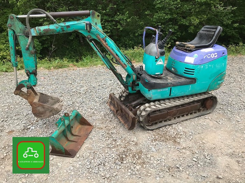 KOMATSU MICRO DIGGER WITH BUILT IN BREAKER SEE VIDEO