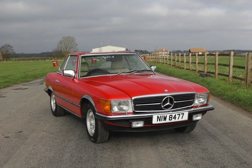 1982 Mercedes-Benz 280SL R107 till salu (bild 17 av 204)