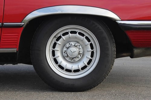 1982 Mercedes-Benz 280SL R107 till salu (bild 38 av 204)