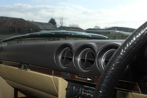 1982 Mercedes-Benz 280SL R107 till salu (bild 60 av 204)