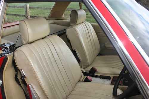 1982 Mercedes-Benz 280SL R107 till salu (bild 64 av 204)