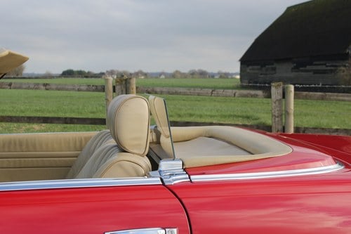 1982 Mercedes-Benz 280SL R107 till salu (bild 69 av 204)