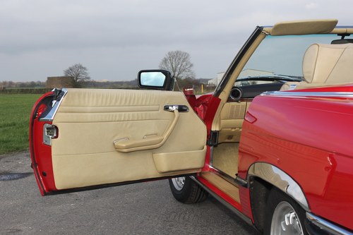 1982 Mercedes-Benz 280SL R107 till salu (bild 72 av 204)