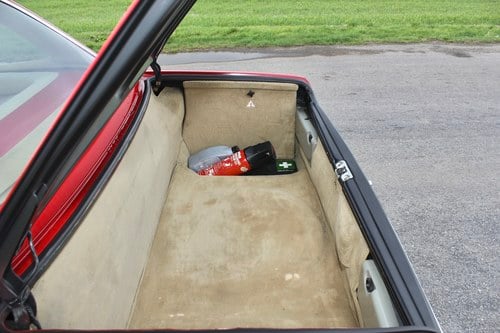 1982 Mercedes-Benz 280SL R107 till salu (bild 115 av 204)