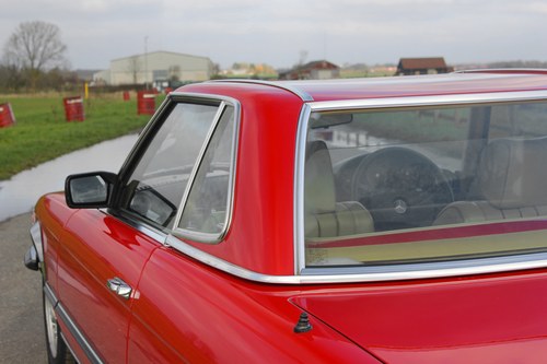 1982 Mercedes-Benz 280SL R107 till salu (bild 127 av 204)