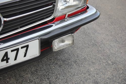 1982 Mercedes-Benz 280SL R107 till salu (bild 130 av 204)