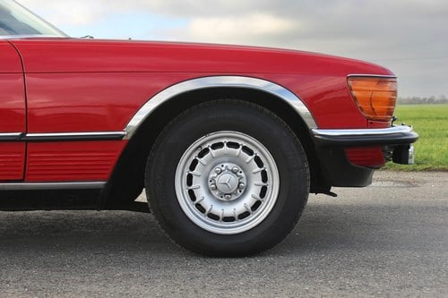1982 Mercedes-Benz 280SL R107 till salu (bild 148 av 204)