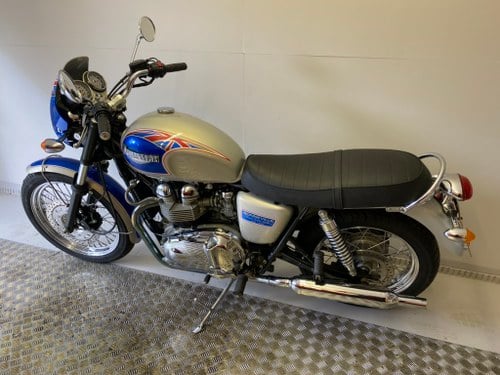 2002 Triumph Bonneville Golden Jubilee In vendita (immagine 4 di 104)