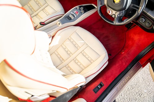 2012 Ferrari 458 Italia Spider In vendita (immagine 33 di 128)