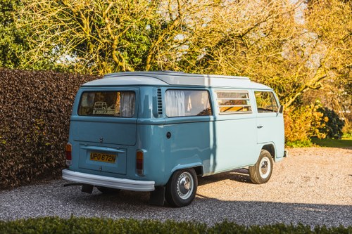 1974 Volkswagen T2b Transporter Camper zum Verkauf (Bild 8 von 107)