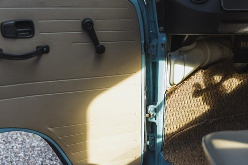 1974 Volkswagen T2b Transporter Camper zum Verkauf (Bild 29 von 107)