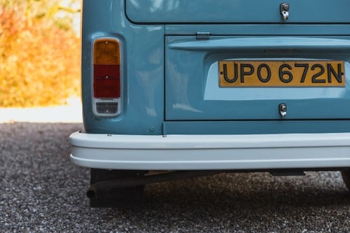 1974 Volkswagen T2b Transporter Camper zum Verkauf (Bild 64 von 107)