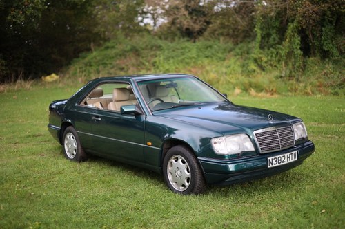 1995 Mercedes-Benz E320 till salu (bild 4 av 46)