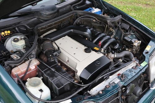 1995 Mercedes-Benz E320 till salu (bild 29 av 46)