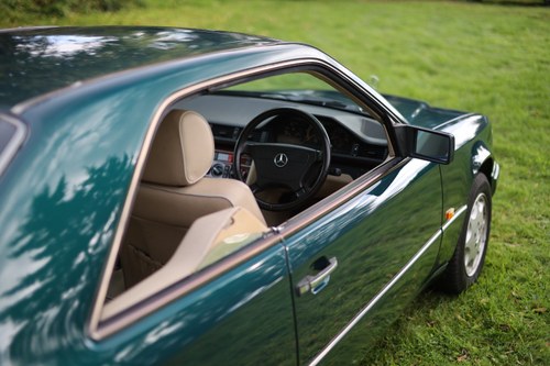 1995 Mercedes-Benz E320 till salu (bild 40 av 46)