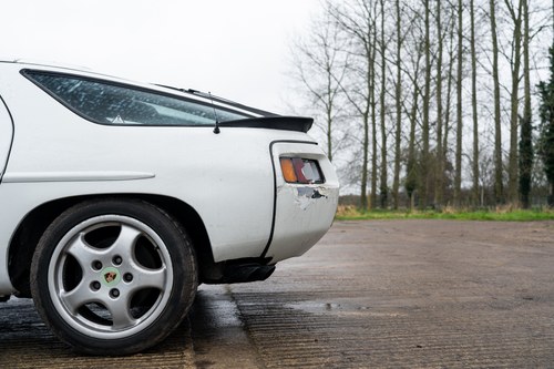 1986 Porsche 928 S till salu (bild 46 av 78)