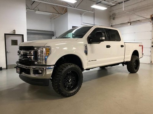 2019 Ford F-250 Super Duty XLT Pick Up Truck 4x4 Crew $59.7k For Sale