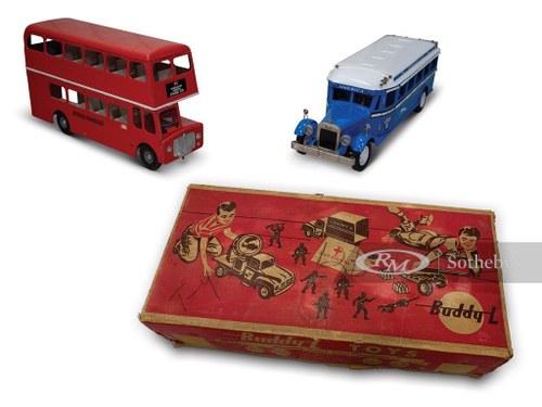 Greyhound Bus and London Double-Decker Bus Models For Sale by Auction