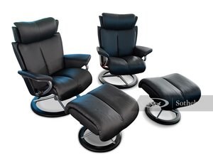Pair of Black Stressless Chairs with Ottomans Vente aux enchères