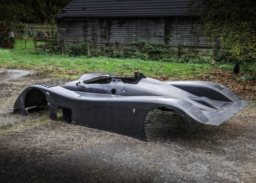 1955 Single seater bodyshell in carbon fibre For Sale by Auction