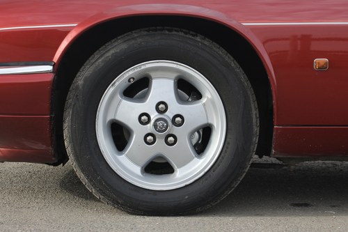 1993 Jaguar XJS Convertible 4.0 For Sale (picture 39 of 184)