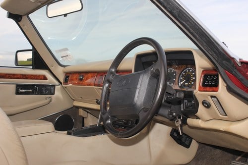 1993 Jaguar XJS Convertible 4.0 For Sale (picture 63 of 184)
