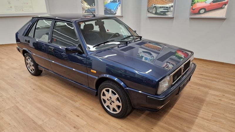 1992 Lancia Delta LX 1.5 For Sale (picture 1 of 218)