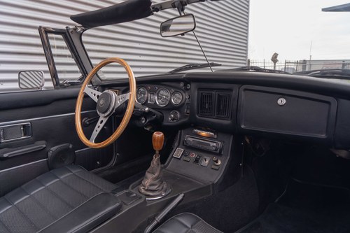 1975 MG MGB Cabriolet In vendita (immagine 22 di 43)