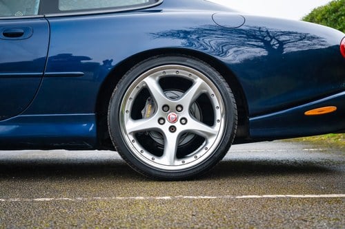 1998 Jaguar X100 XKR Paramount 450 In vendita (immagine 15 di 106)