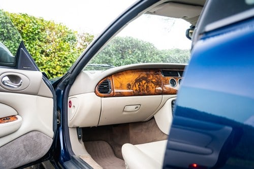 1998 Jaguar X100 XKR Paramount 450 In vendita (immagine 26 di 106)