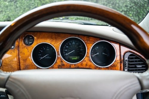 1998 Jaguar X100 XKR Paramount 450 In vendita (immagine 20 di 106)