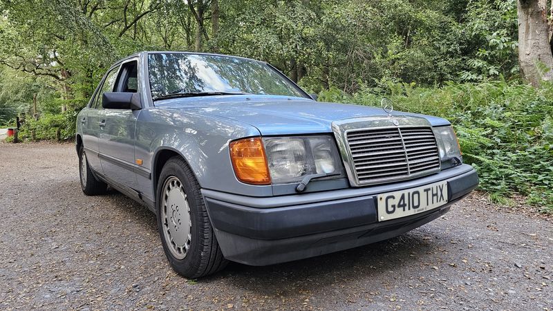 1989 Mercedes-Benz W124 300E For Sale (picture 1 of 29)