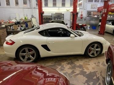 2006 Porsche CAYMAN Coupe S Coupe 6 speed Manual $39.9k For Sale