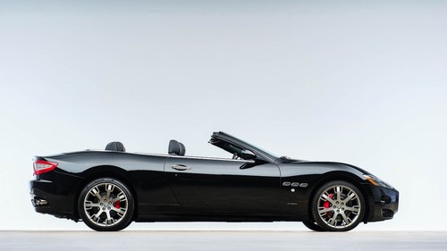 2015 Maserati GranTurismo Convertible 38k miles Black $48.9k In vendita