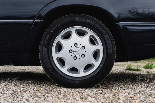 1994 Mercedes-Benz W124 E280 zum Verkauf (Bild 18 von 133)