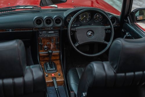 1985 Mercedes-Benz 280 SL (R107) Te koop (foto 28 van 177)