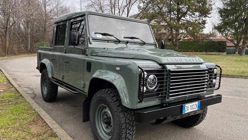 2010 Land Rover Defender TD4 2.4 For Sale (picture 1 of 43)