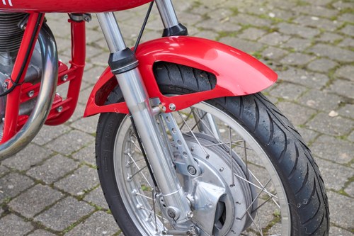 1967 Benelli 350 4C Racer zum Verkauf (Bild 56 von 73)