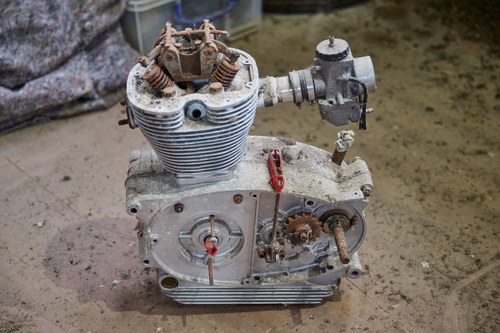 1967 Benelli 350 4C Racer zum Verkauf (Bild 70 von 73)